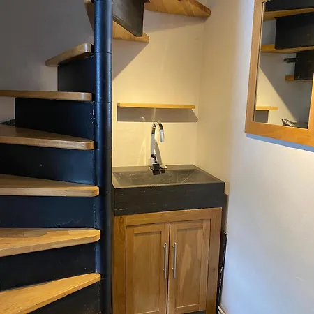 1850 Apartman *